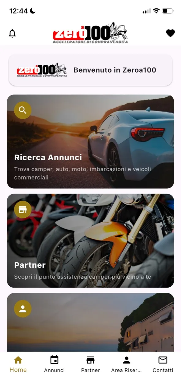 Schermata home di app aziendale con area riservata e funzioni rapide